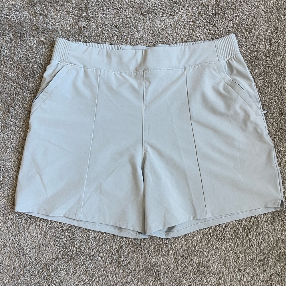 Columbia Light Blue Hiking Shorts Womens M